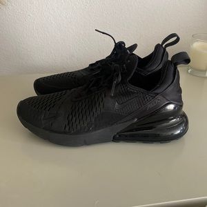 Nike Air Max 270 Women's Shoe
